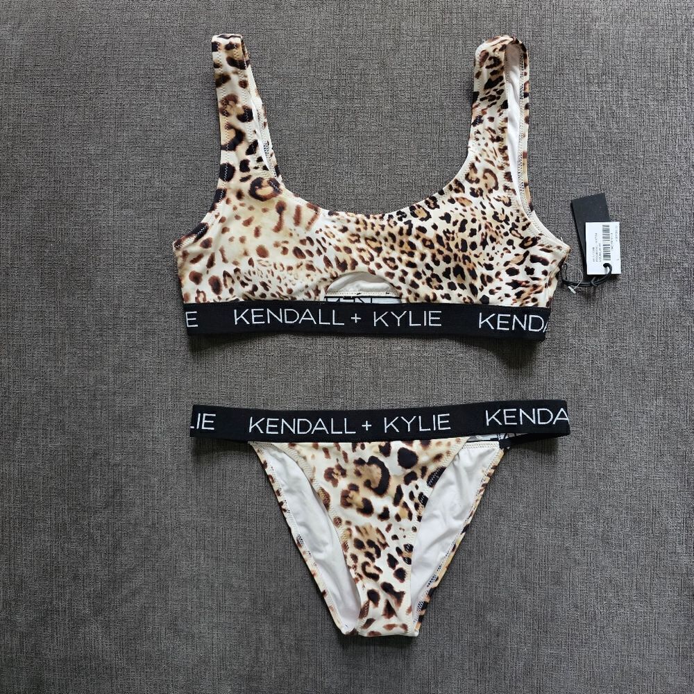 KENDALL & KYLIE Peekabooβlogo tape bikini top & logo trim Bottom sz large